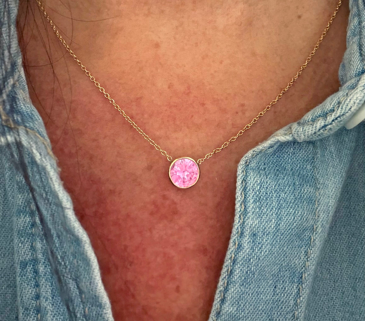 Aura Pink Sapphire Pendant | Lab-Grown Sapphire in 14K Gold